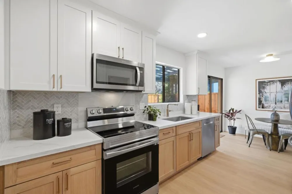168 Granada Drive Mountain View, CA 94043