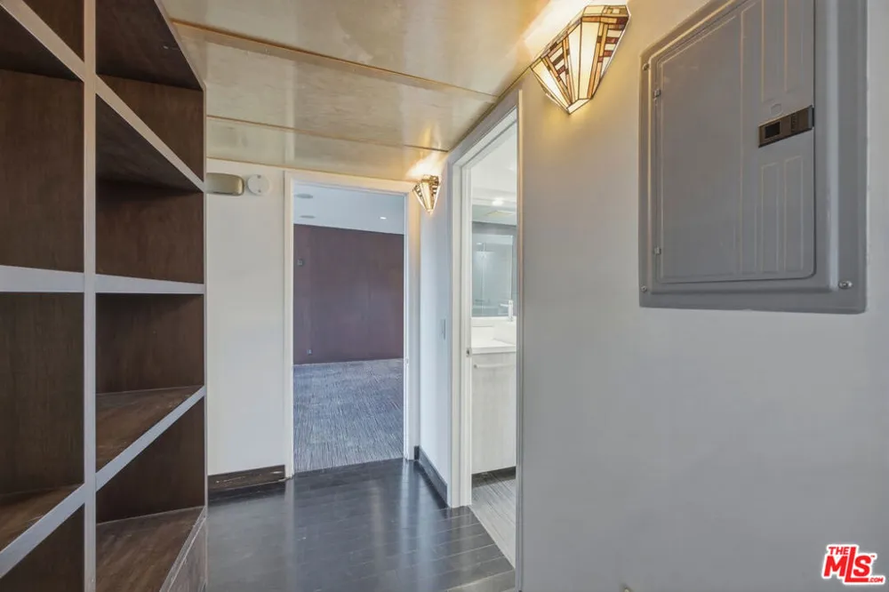 1121 Olive Drive #302 West Hollywood, CA 90069