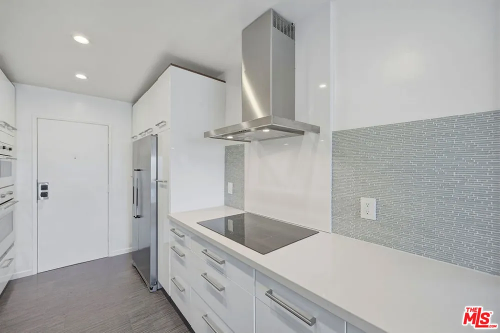 1121 Olive Drive #302 West Hollywood, CA 90069