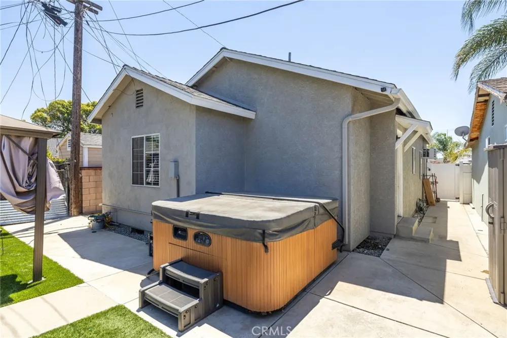 909 E I STREET Ontario, CA 91764