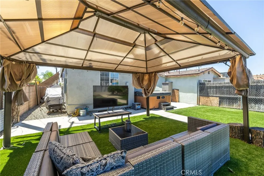 909 E I STREET Ontario, CA 91764