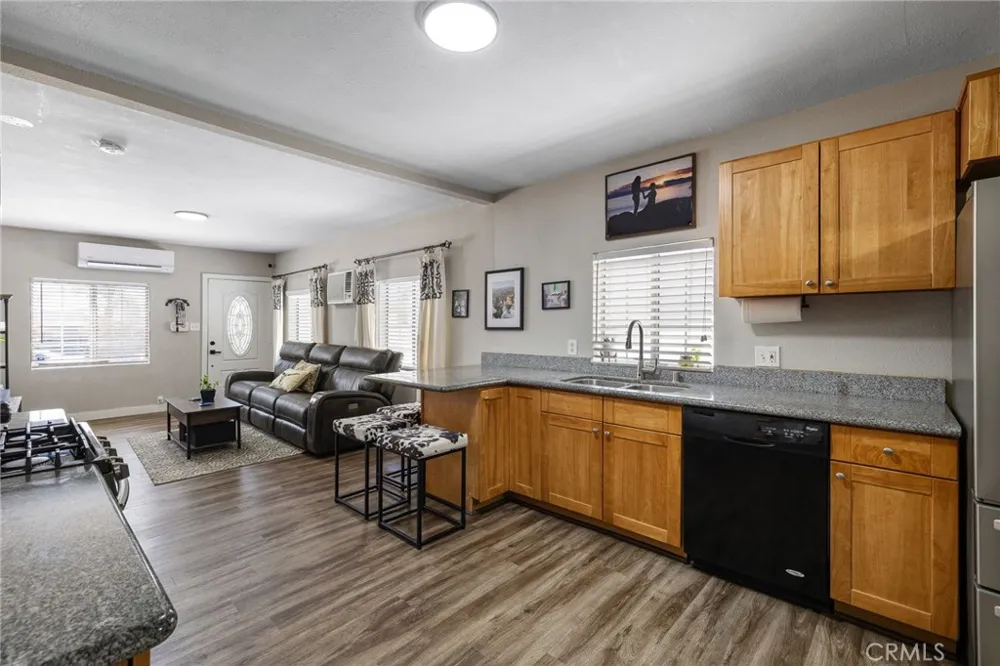 909 E I STREET Ontario, CA 91764