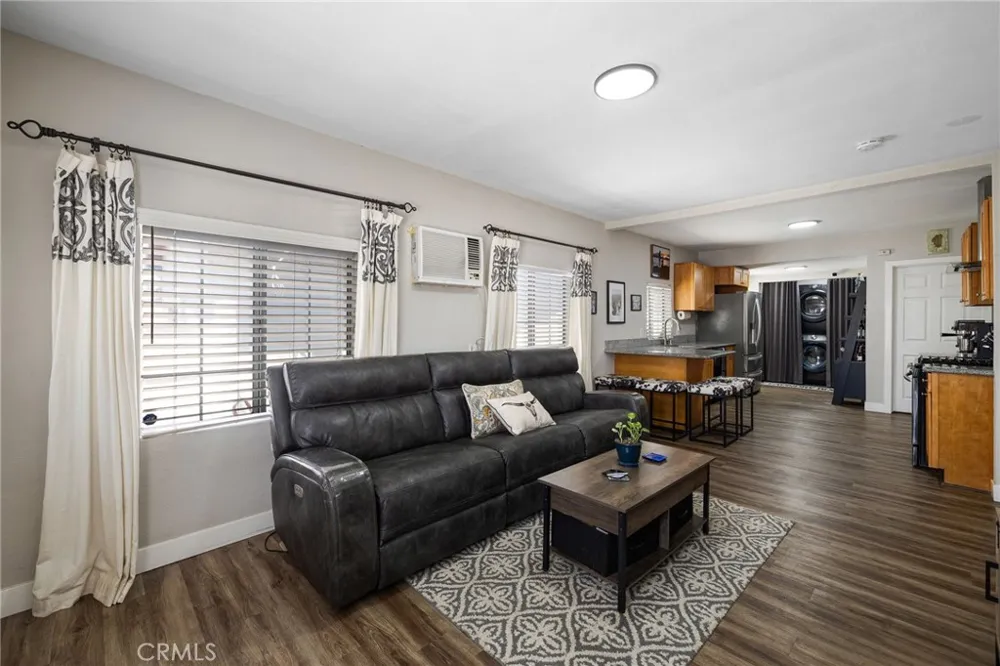 909 E I STREET Ontario, CA 91764