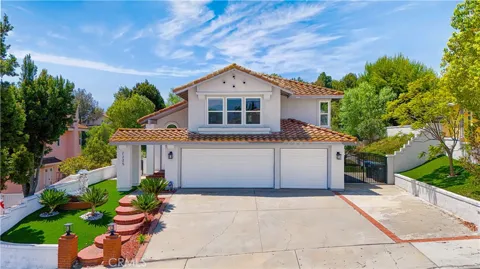 2325 Madrugada Drive