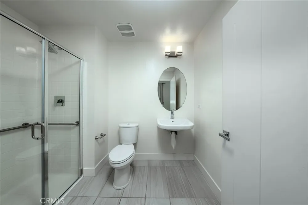 1675 Grand View Costa Mesa, CA 92627
