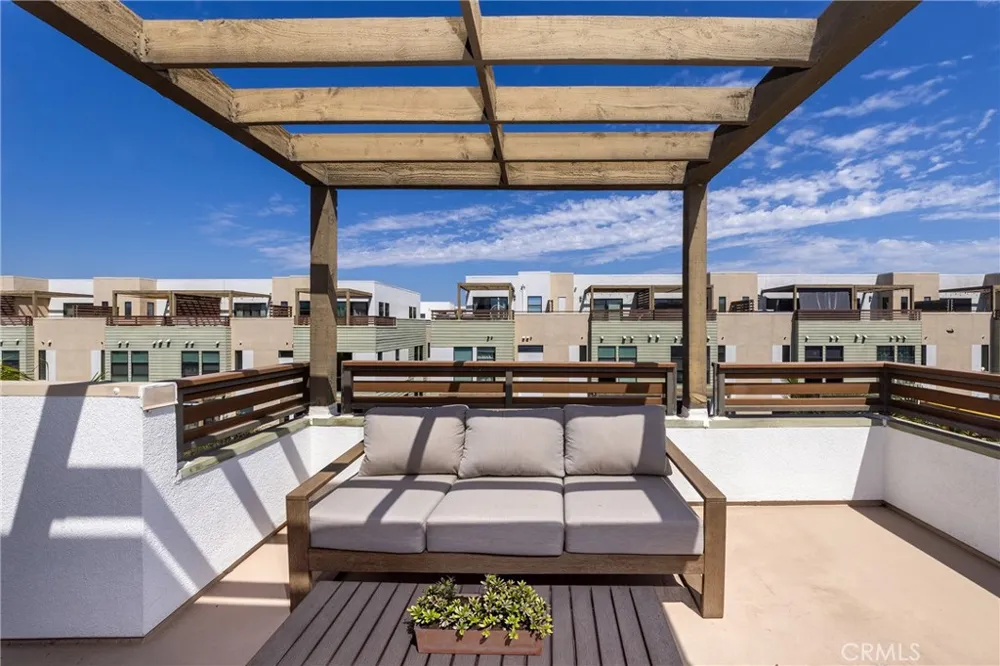 1675 Grand View Costa Mesa, CA 92627