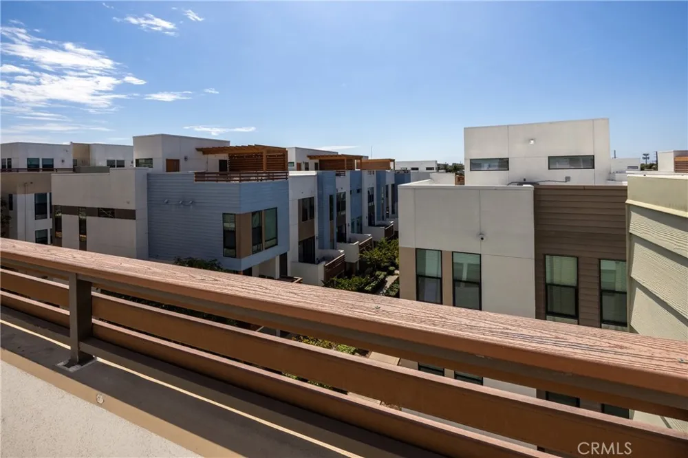 1675 Grand View Costa Mesa, CA 92627