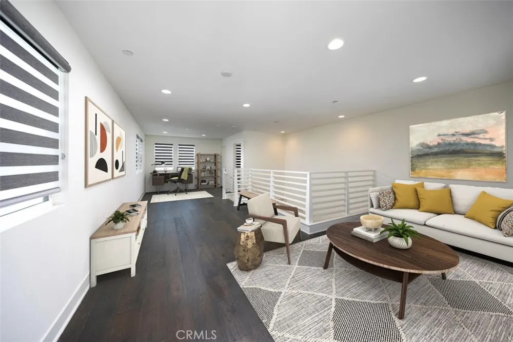 1675 Grand View Costa Mesa, CA 92627