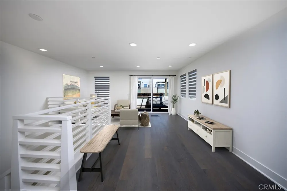 1675 Grand View Costa Mesa, CA 92627