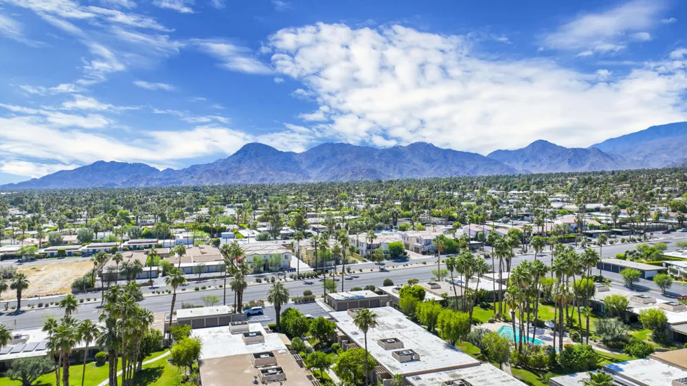 45711 W Verba Santa Drive Palm Desert, CA 92260