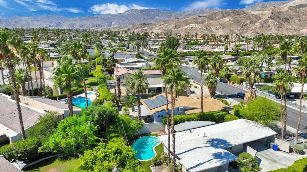 45711 W Verba Santa Drive Palm Desert, CA 92260