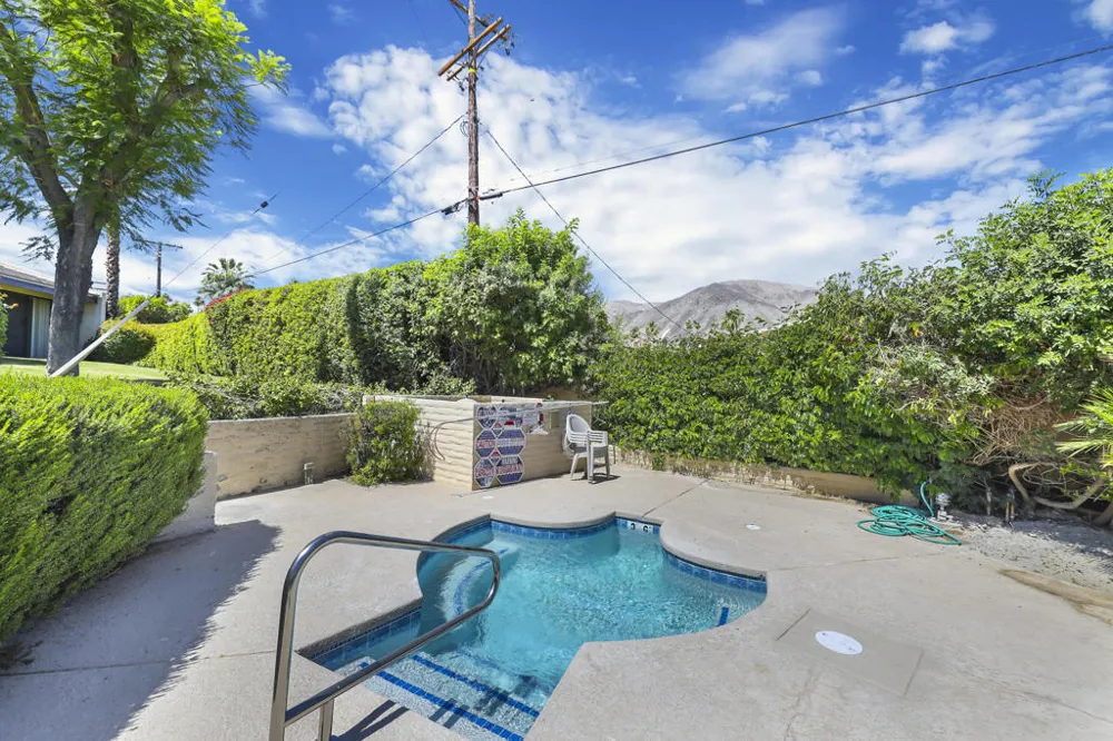 45711 W Verba Santa Drive Palm Desert, CA 92260