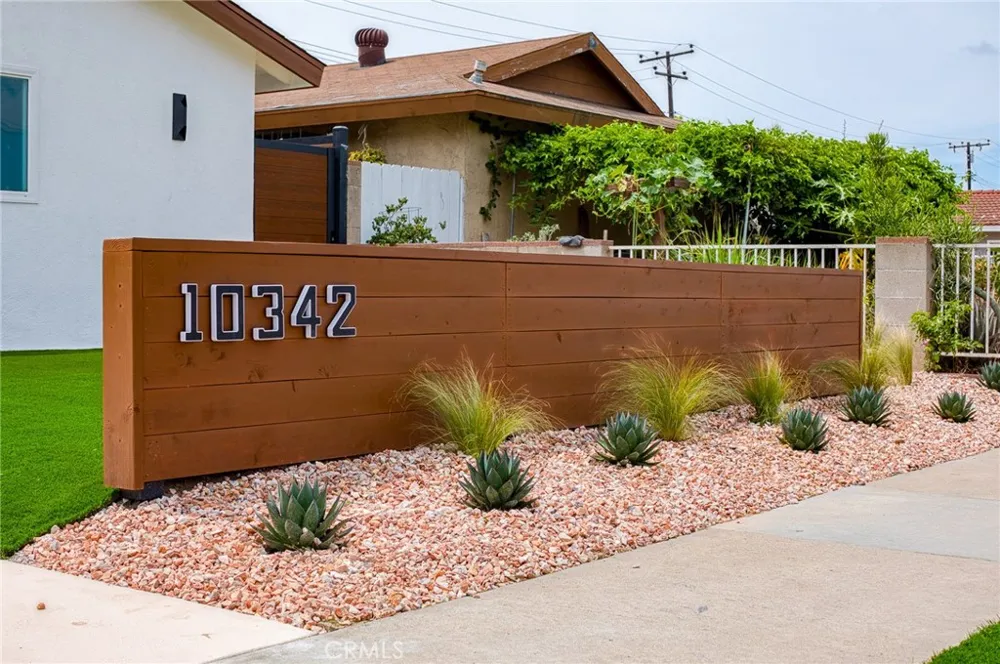 10342 Mast Westminster, CA 92683
