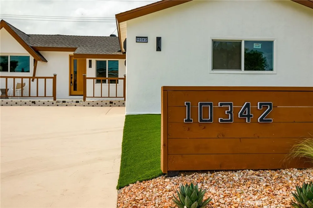 10342 Mast Westminster, CA 92683