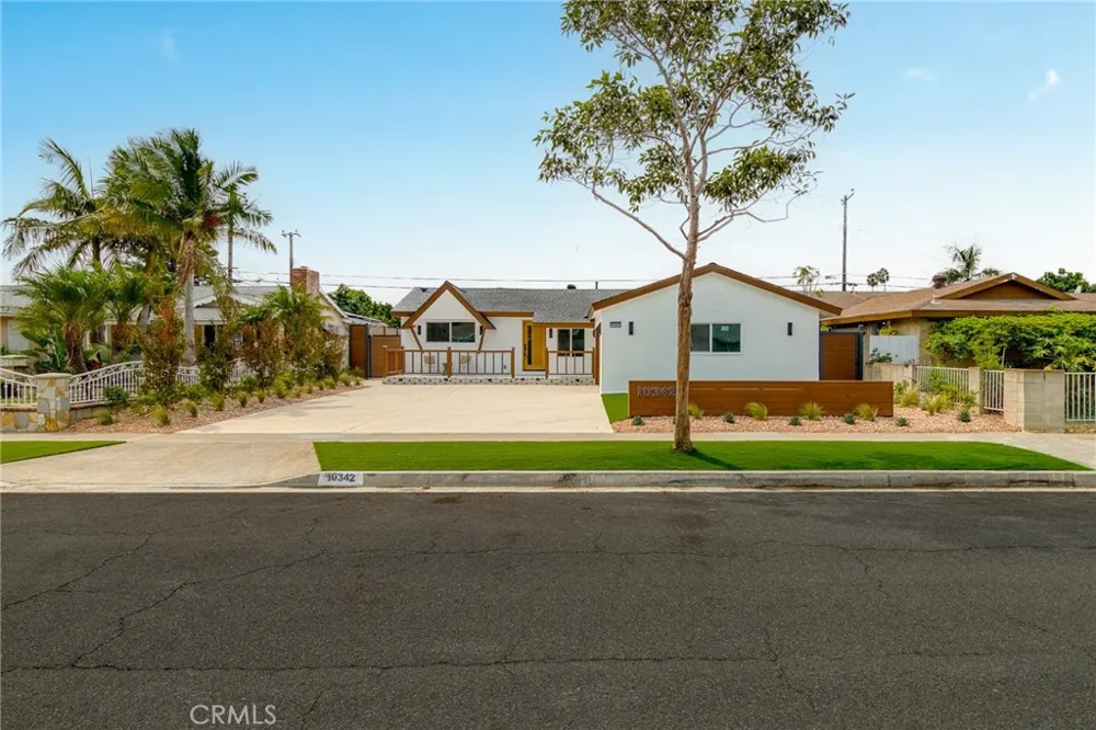 10342 Mast Westminster, CA 92683