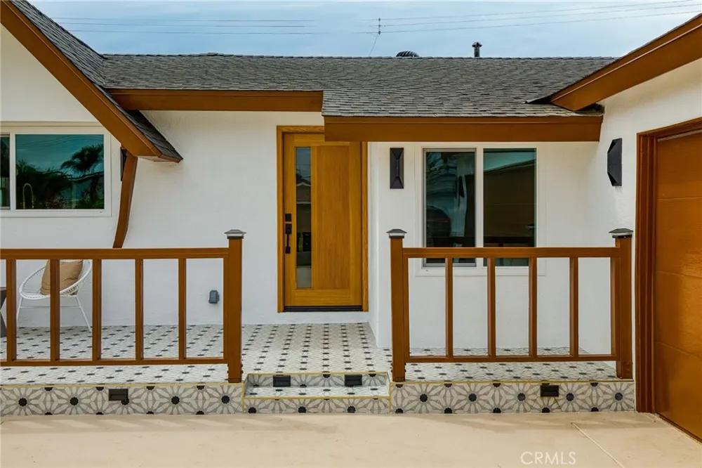 10342 Mast Westminster, CA 92683
