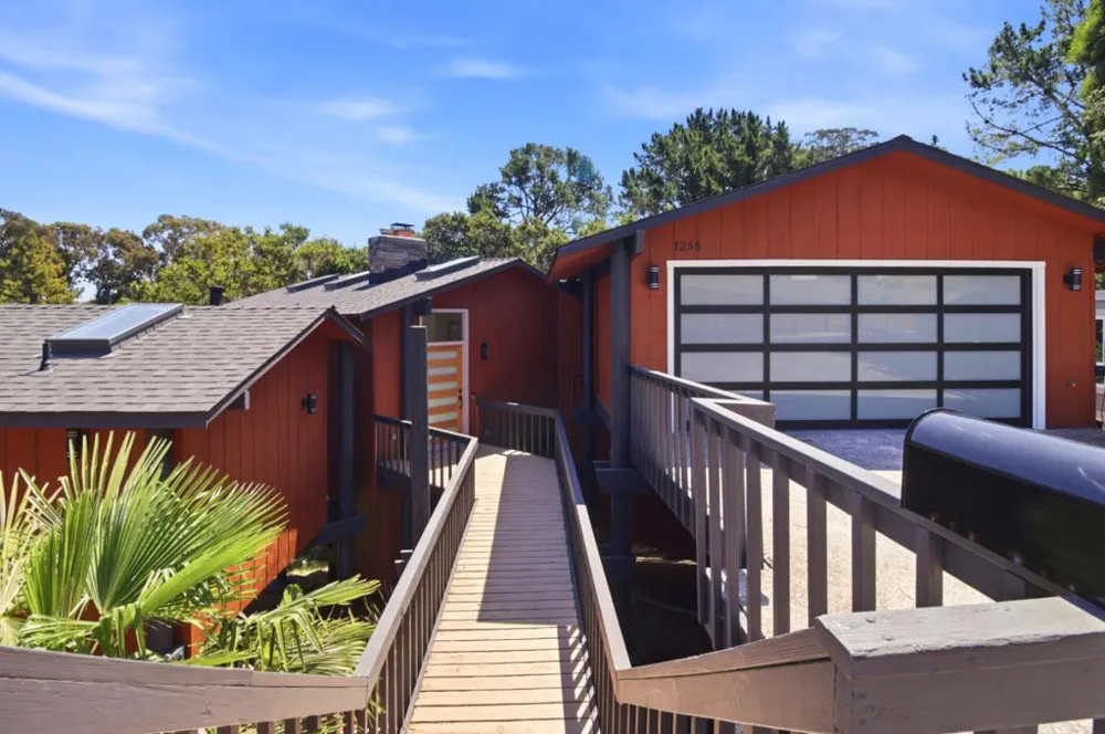 1255 North Road Belmont, CA 94002