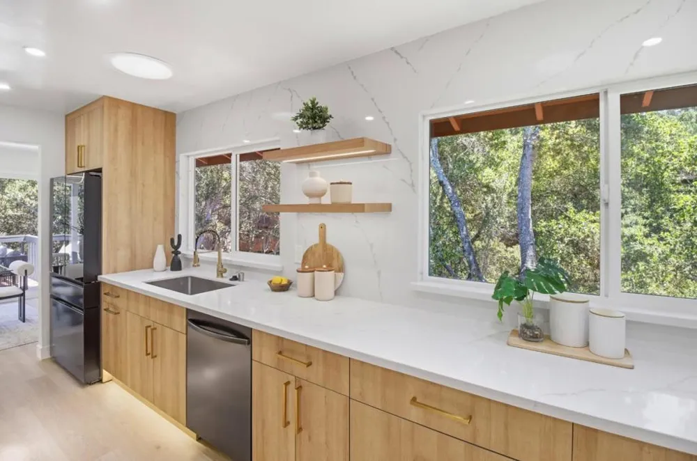 1255 North Road Belmont, CA 94002