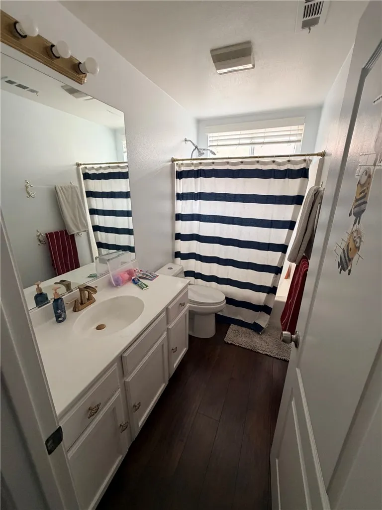 3927 Strand Way Perris, CA 92571