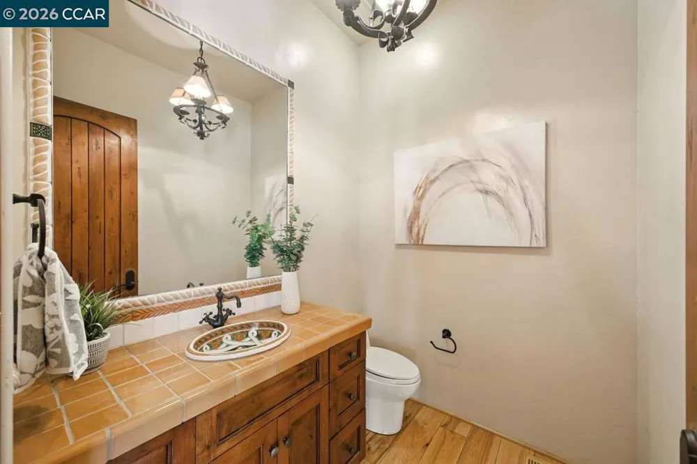 1615 Lawrence Rd Danville, CA 94506