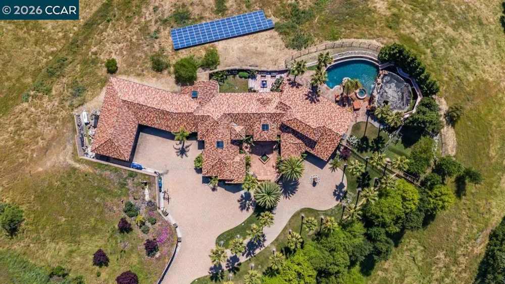 1615 Lawrence Rd Danville, CA 94506