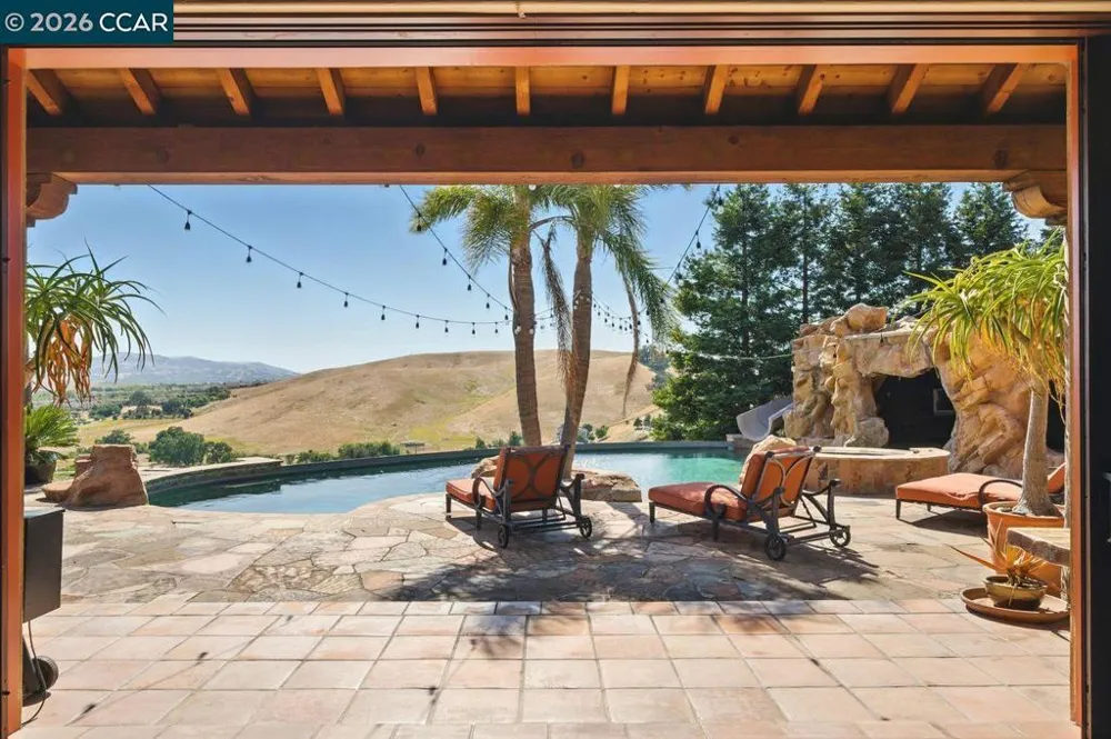 1615 Lawrence Rd Danville, CA 94506