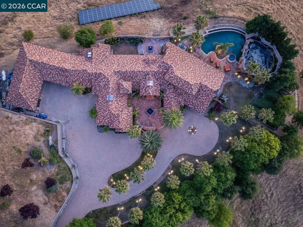 1615 Lawrence Rd Danville, CA 94506