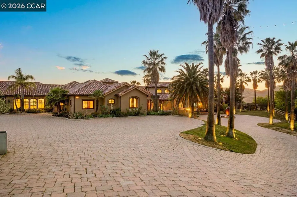 1615 Lawrence Rd Danville, CA 94506