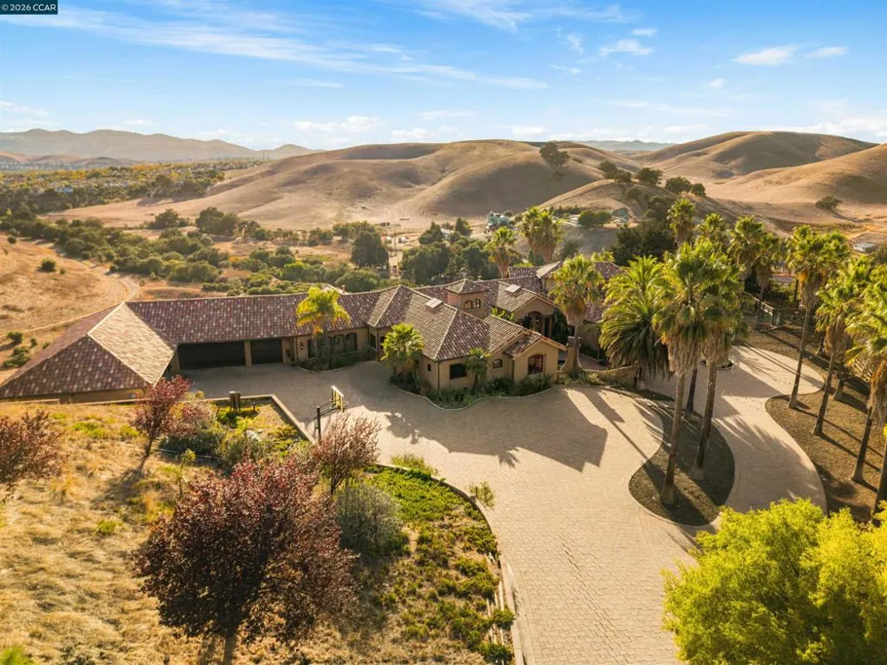 1615 Lawrence Rd Danville, CA 94506