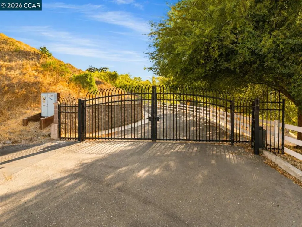 1615 Lawrence Rd Danville, CA 94506