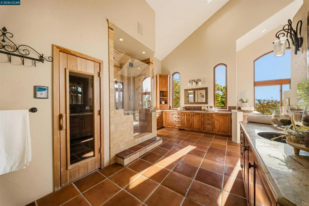 1615 Lawrence Rd Danville, CA 94506
