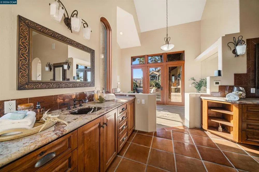 1615 Lawrence Rd Danville, CA 94506