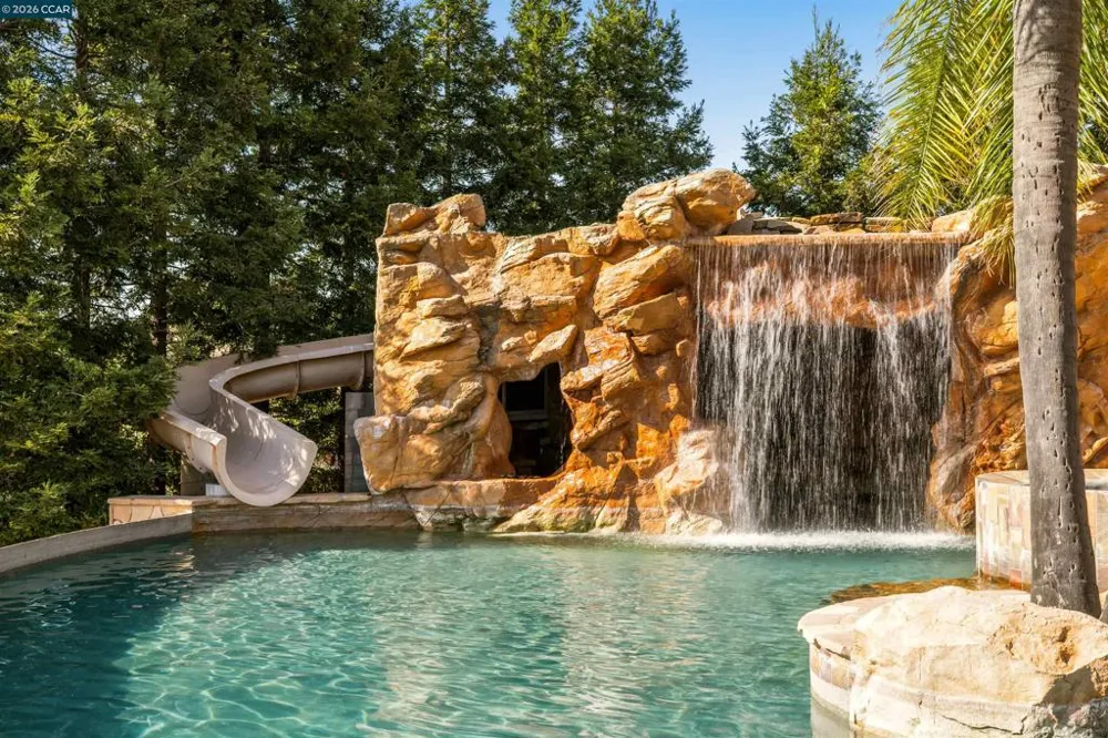 1615 Lawrence Rd Danville, CA 94506
