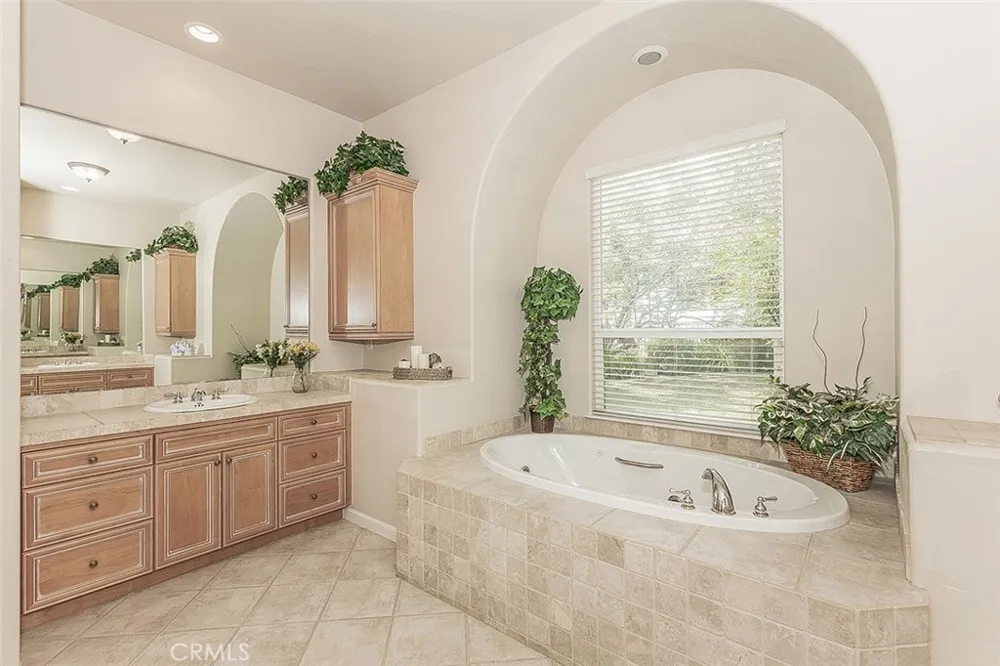 4477 Quail Lake Drive Clovis, CA 93619