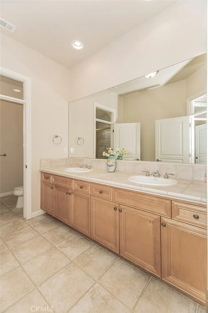 4477 Quail Lake Drive Clovis, CA 93619