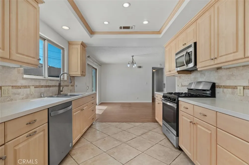 21624 Birch Hill Diamond Bar, CA 91765
