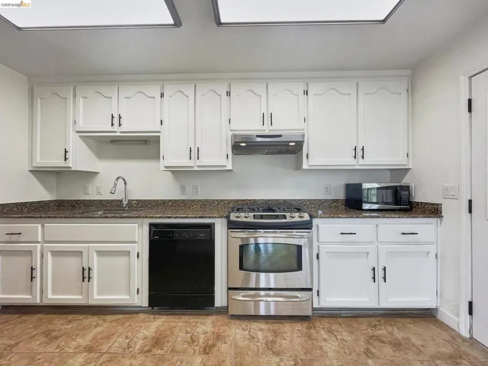 20809 Caylor Drive Soulsbyville, CA 95372