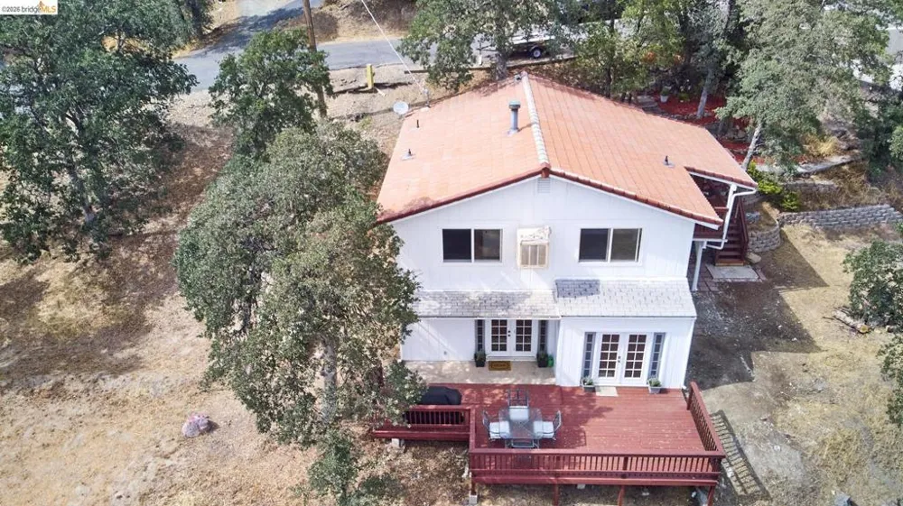 20809 Caylor Drive Soulsbyville, CA 95372