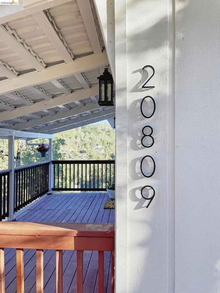 20809 Caylor Drive Soulsbyville, CA 95372