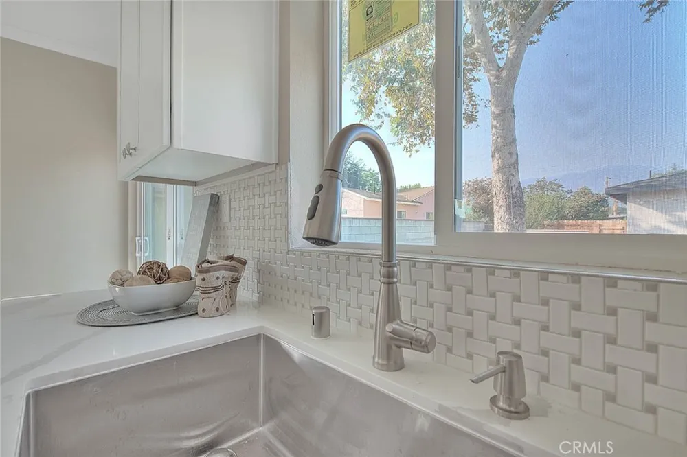 348 Shrode Avenue Monrovia, CA 91016