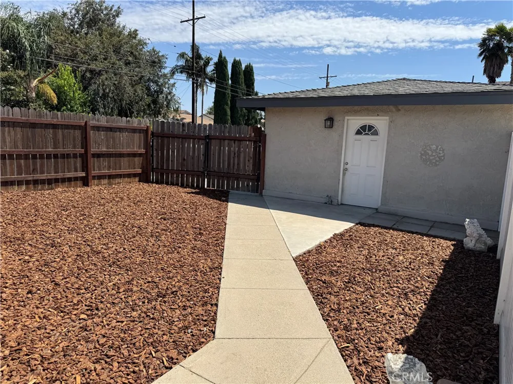 348 Shrode Avenue Monrovia, CA 91016