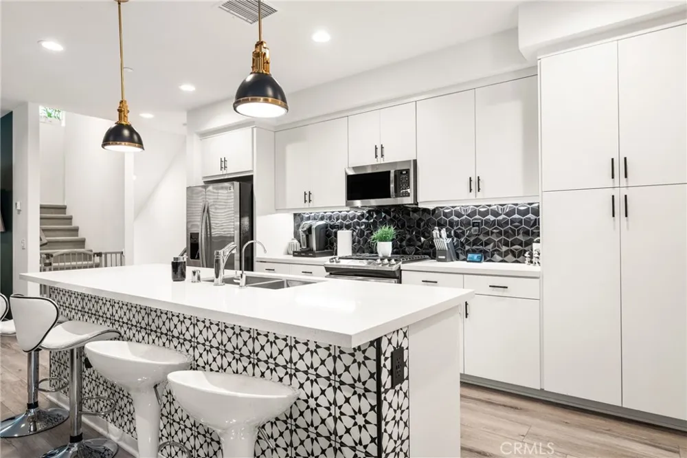 663 S Mosaic Street Anaheim, CA 92805