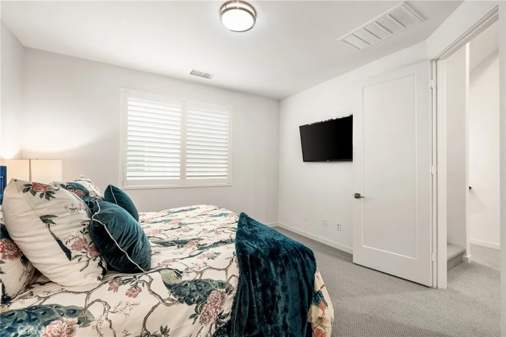 663 S Mosaic Street Anaheim, CA 92805