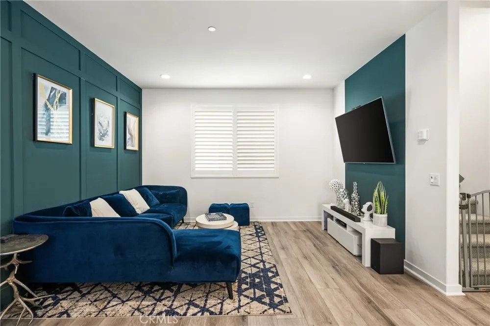 663 S Mosaic Street Anaheim, CA 92805