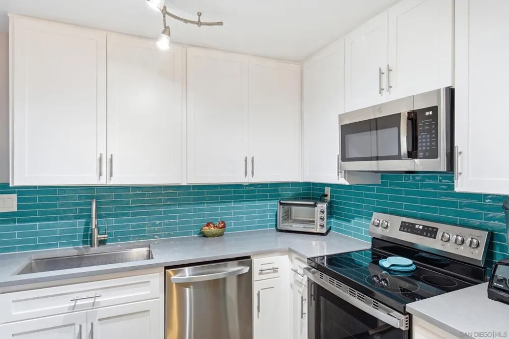 730 E Avenue Coronado, CA 92118