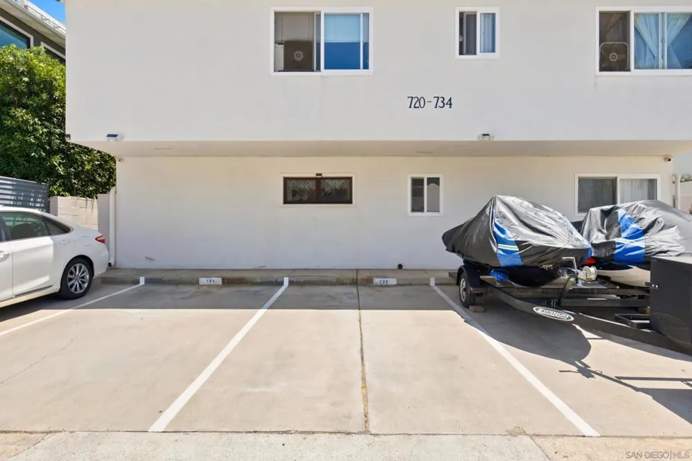 730 E Avenue Coronado, CA 92118