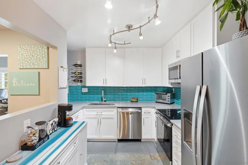730 E Avenue Coronado, CA 92118