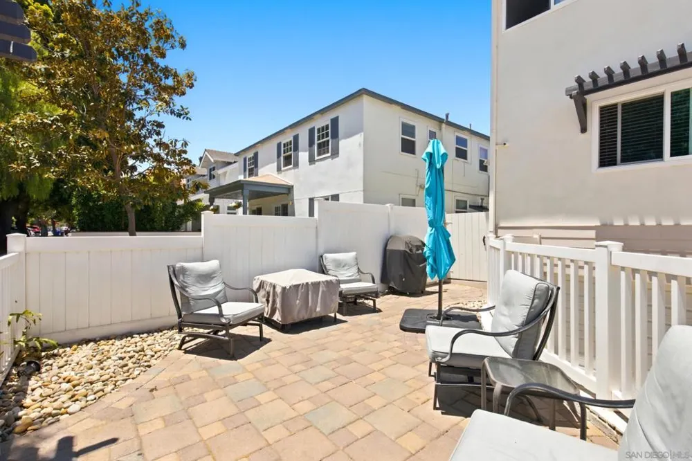 730 E Avenue Coronado, CA 92118