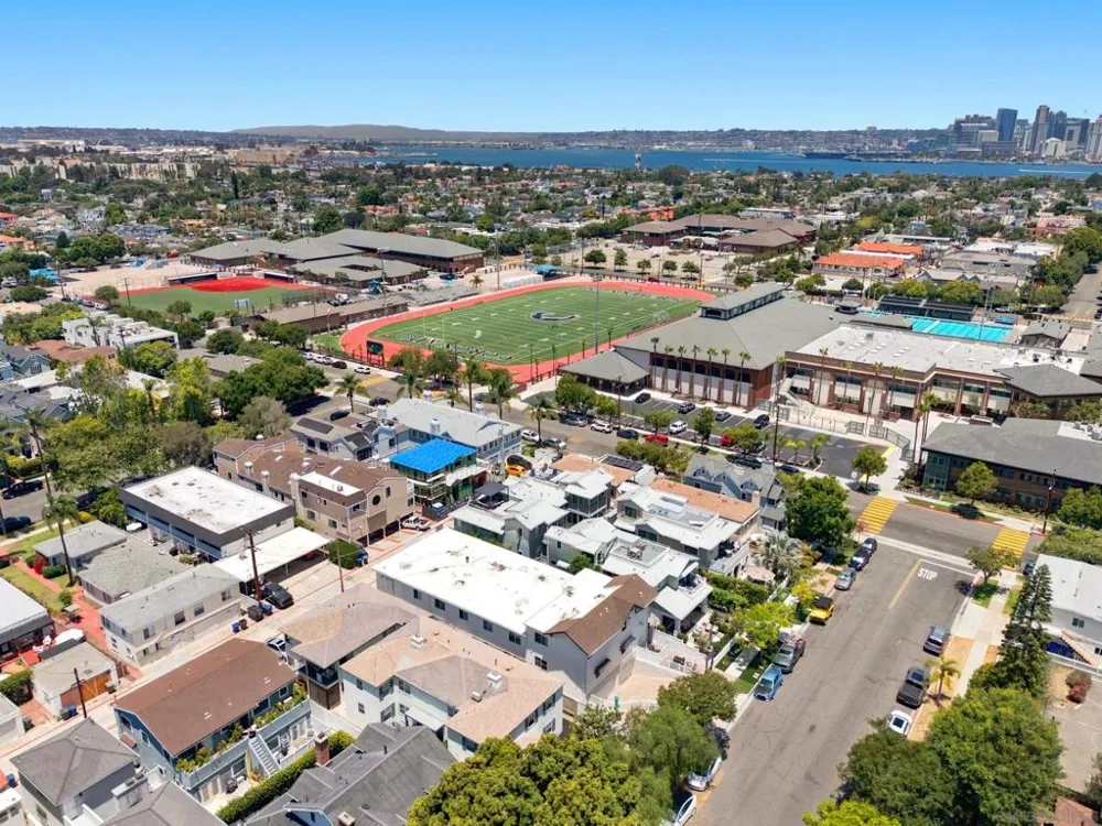730 E Avenue Coronado, CA 92118