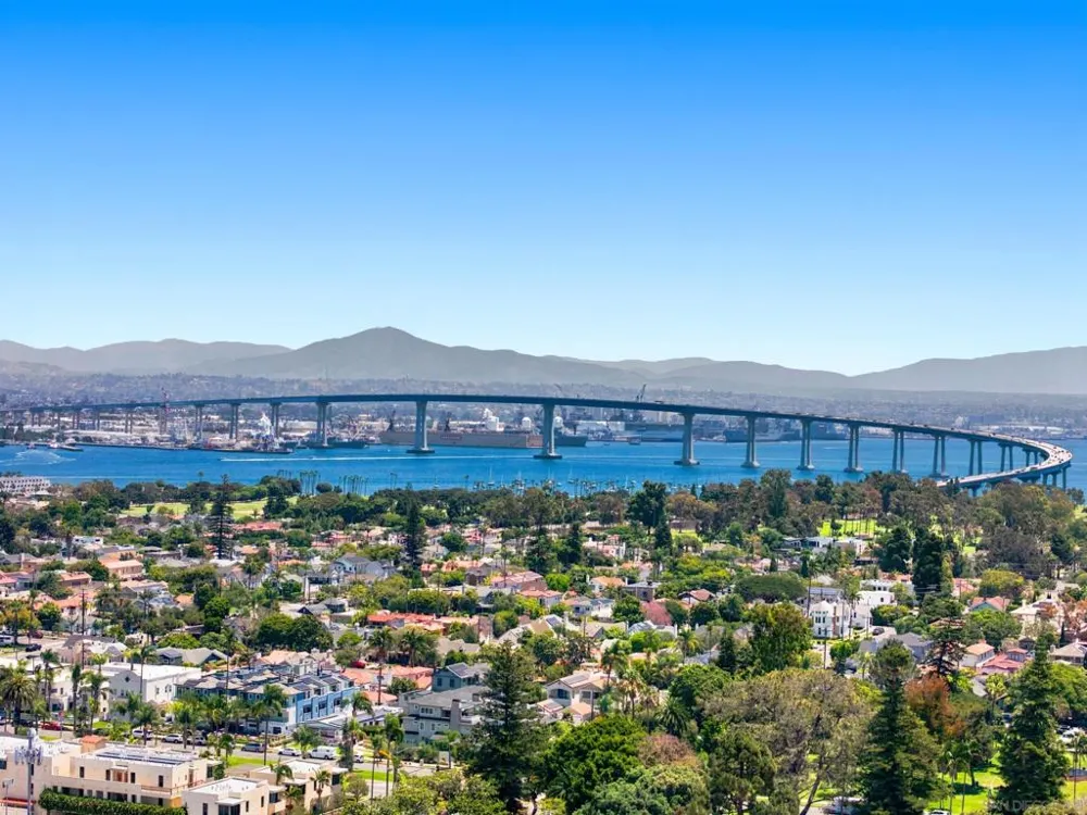 730 E Avenue Coronado, CA 92118